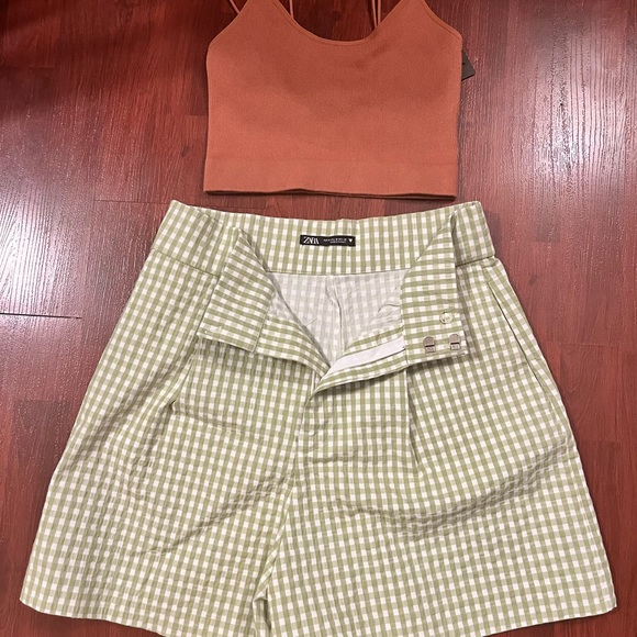 Zara shorts - Picture 3 of 7